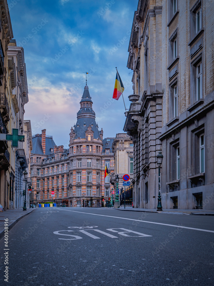 Fototapeta premium Chaussée de Louvain à Bruxelles