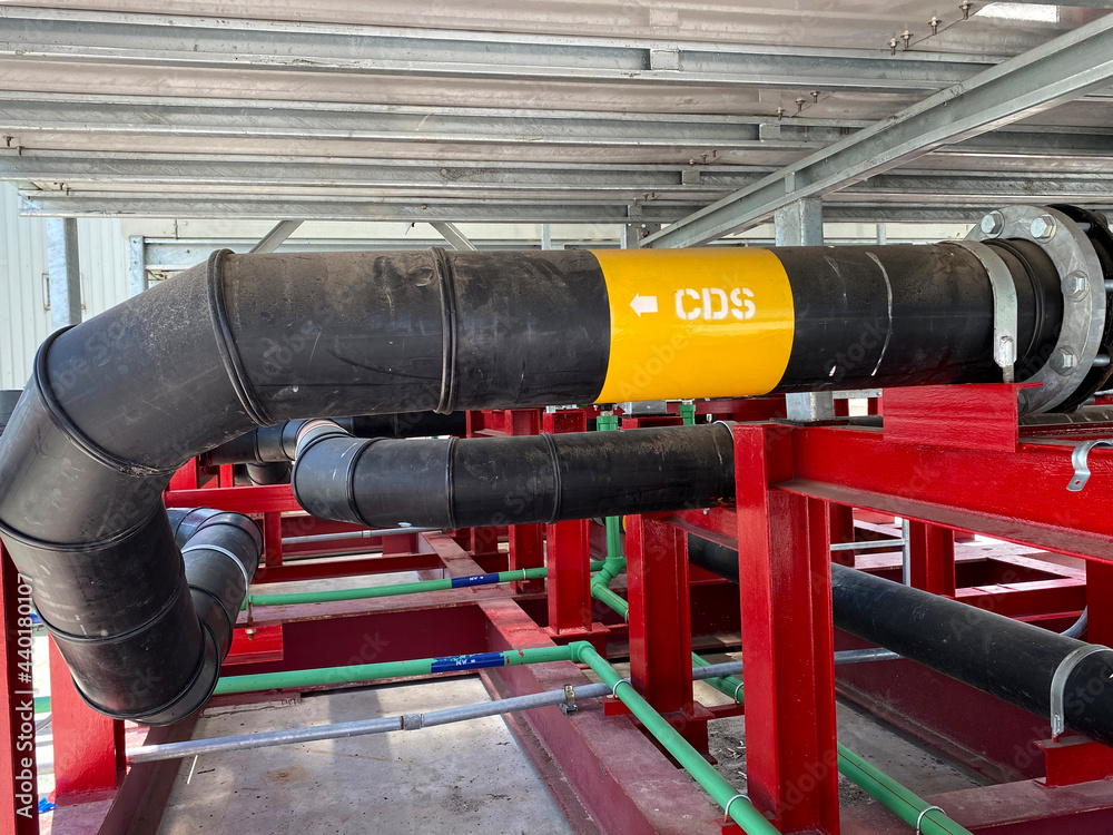 Naklejka premium Install Polypropylene pipes for cooling water systems.