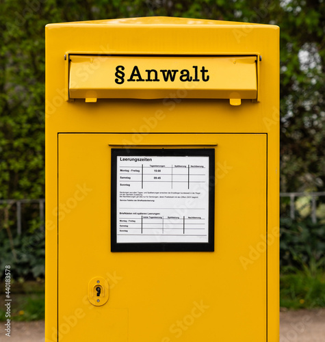 Wallpaper Mural Anwalt Briefkasten Torontodigital.ca