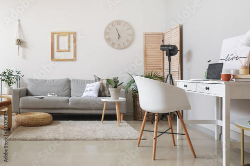Interior of stylish living room © Pixel-Shot