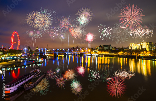 Photography Fireworks in London seen across  skyline of London river Thames