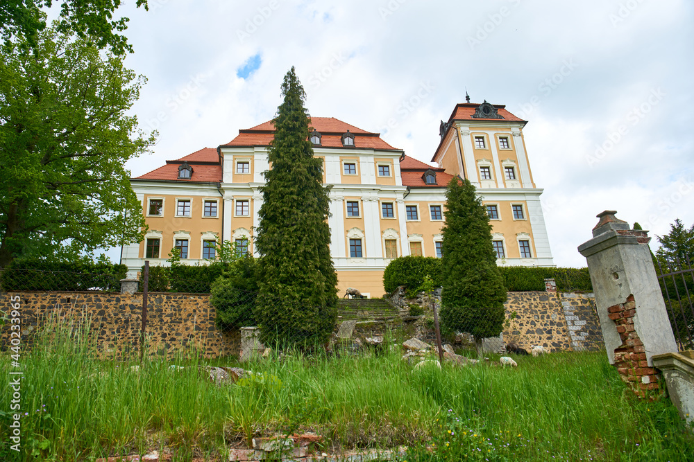 Valeč Castle park and surroundings                       