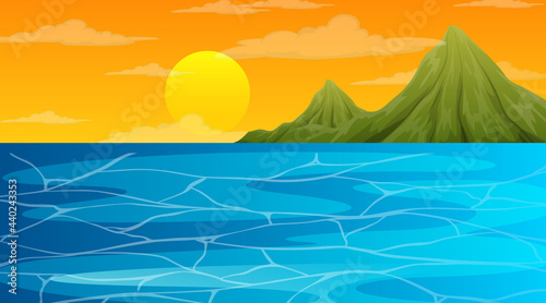 Landscape scene of ocean and the sun going drown
