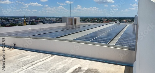 Solar cells on the roof of the building 