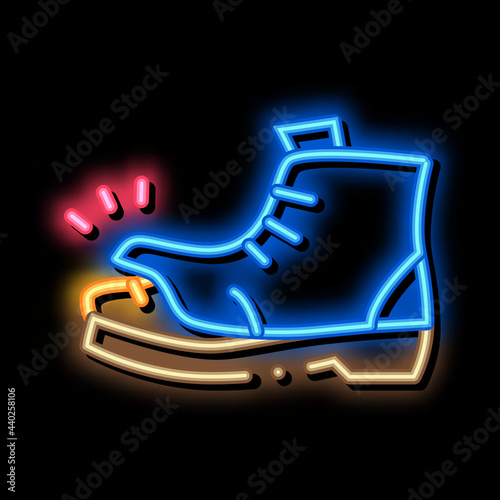 homeless torn boot neon light sign vector. Glowing bright icon homeless torn boot sign. transparent symbol illustration