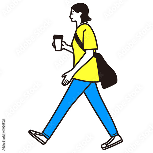 コーヒーを持って歩く若い女性のベクター線画イラスト
