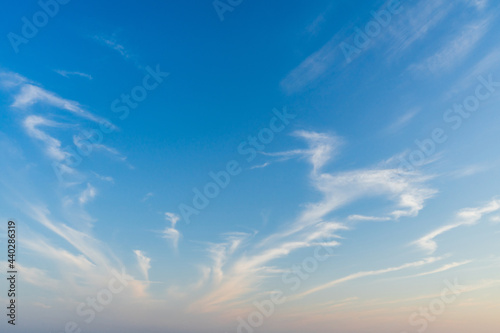 青空と綺麗な形の雲