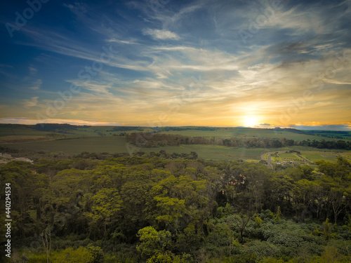 Por do Sol Vista Aérea