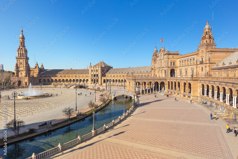 Beautiful and famous Spanish Square - 