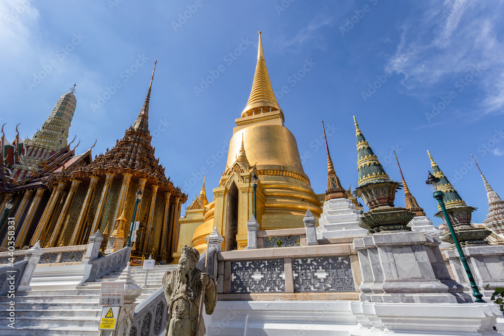 Fototapeta premium Temple of the Emerald Buddha or Wat Phra Kaew temple, Bangkok