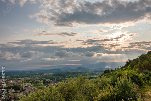 Stormy sunset in the italian countryside © zakaz86