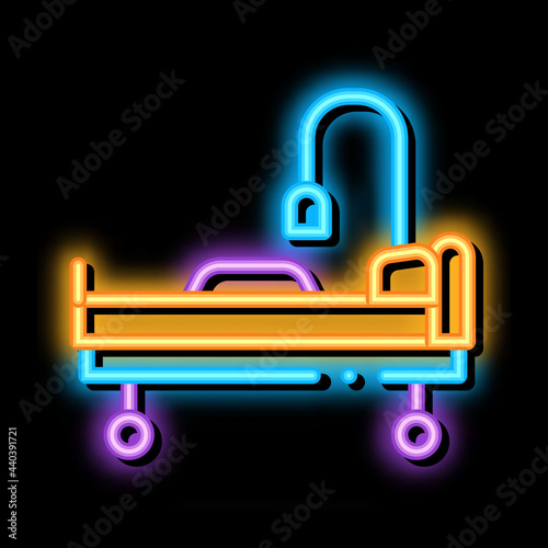 median wheelchair neon light sign vector. Glowing bright icon median wheelchair sign. transparent symbol illustration