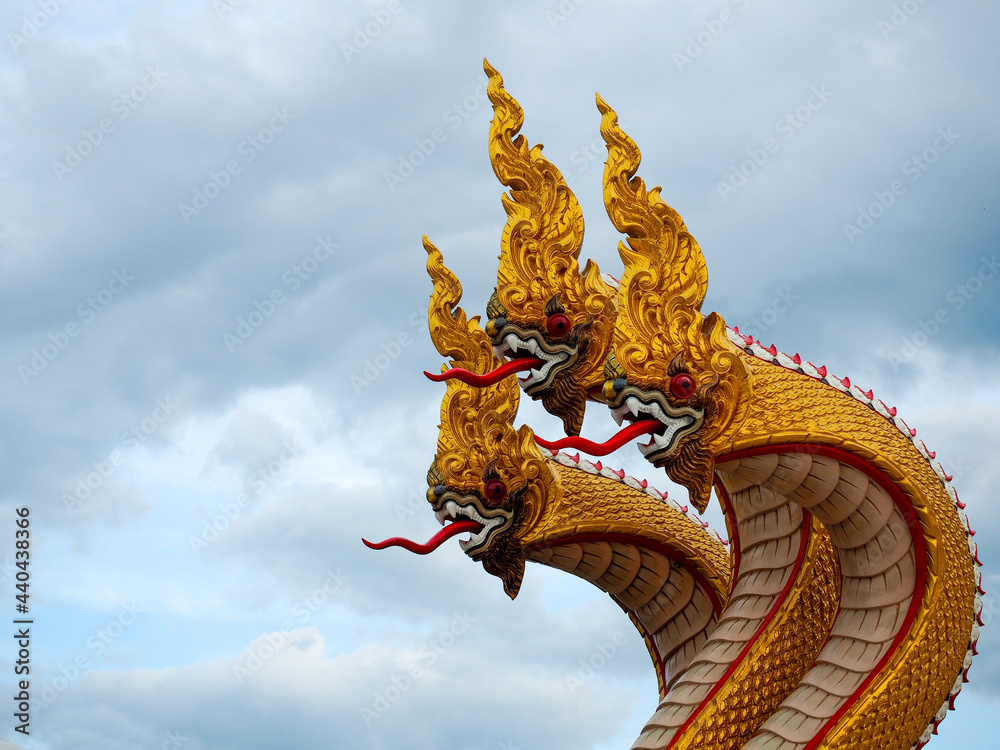 Fototapeta premium The Art golden serpent statue