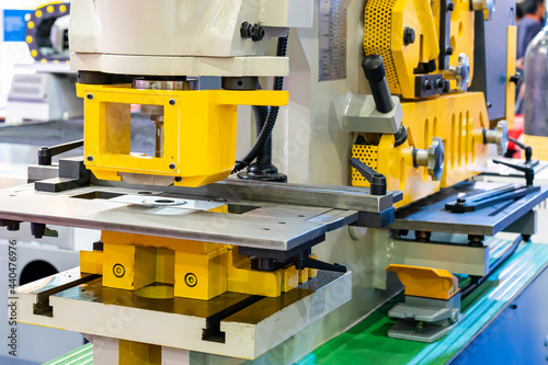Принти на полотні hydraulic punch and shear machine for cutting shearing notching punching various shape metal such as pipe angle bending square bar u channel etc