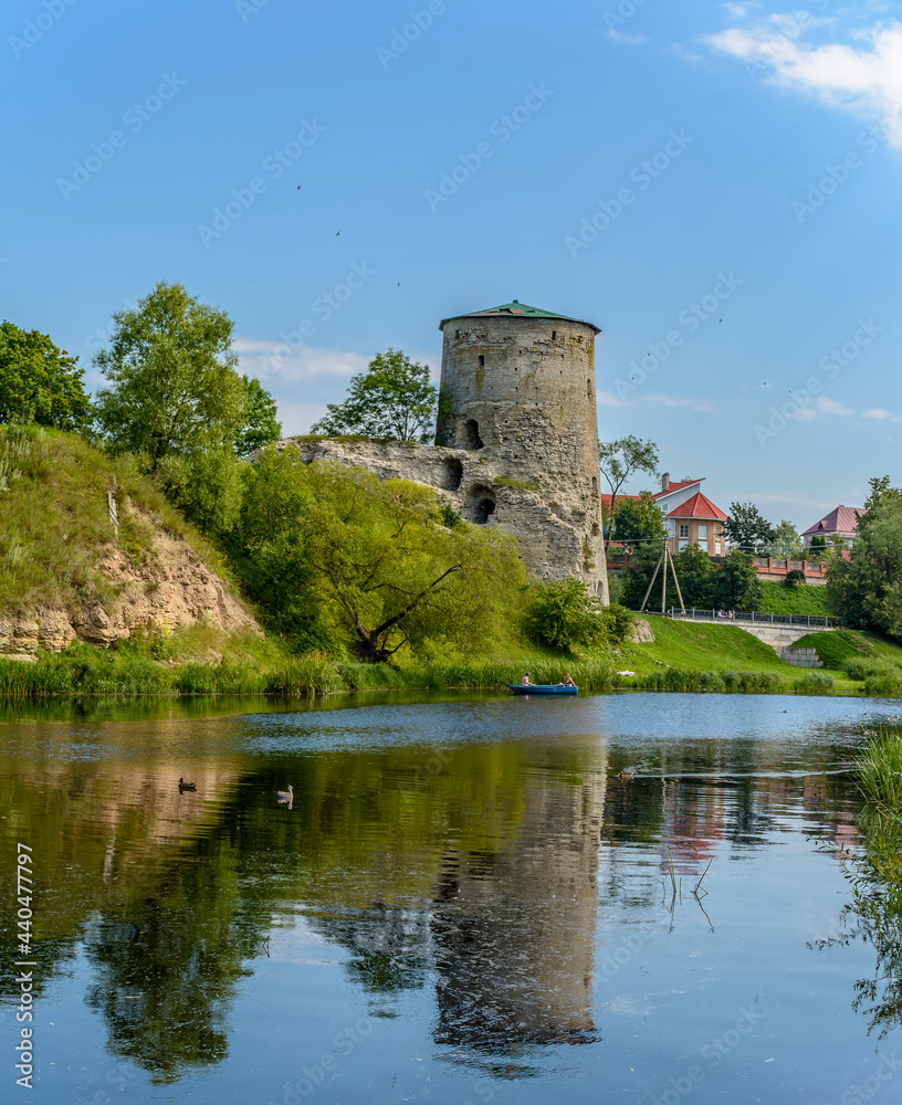 The Gremyachaya Tower was part of the system of defensive structures of the Okolny town of the Pskov Fortress, on the right bank of the Pskova River.