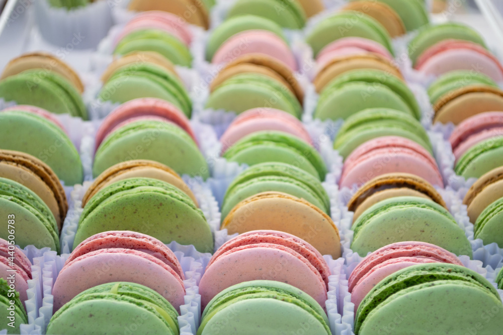 macarron, galleta típica francesa Stock Photo Adobe Stock