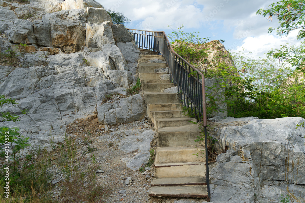 Stairs leading up the hill to the viewpoint