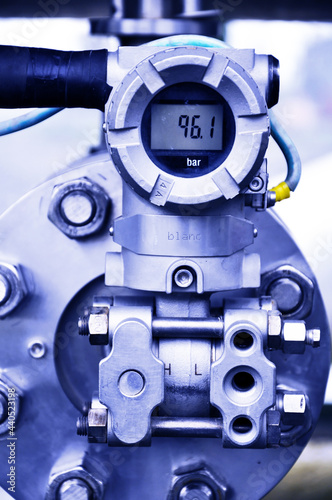 The pressure transmitter with flanged connection