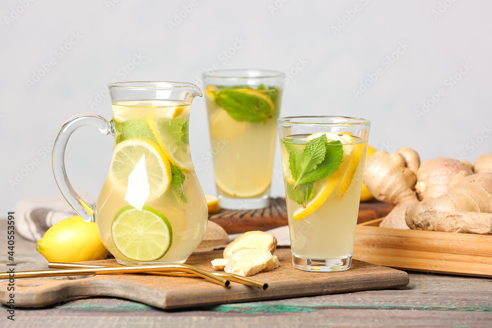 Fototapeta premium Cold ginger lemonade on table