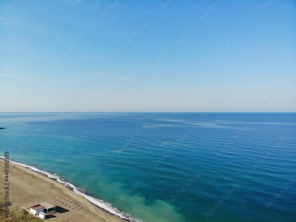 Drohnenaufnahme-Strand in Italien