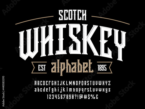 Foto Vintage whiskey and bourbon label style alphabet design with uppercase, lowercas