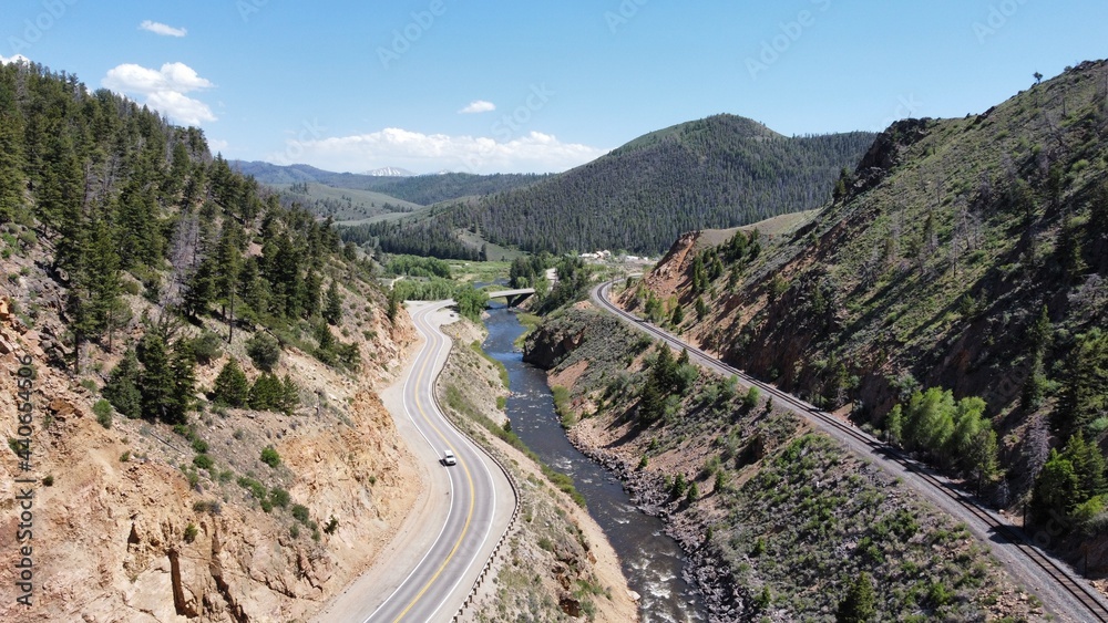 Fototapeta premium road in mountains