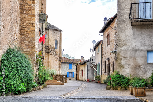 Fototapeta Naklejka Na Ścianę i Meble -  Varen, France 
Even today, visitors appreciate the special charm of this small village in the south of France, as well as the ideal proximity to some of the most beautiful villages in the area.
