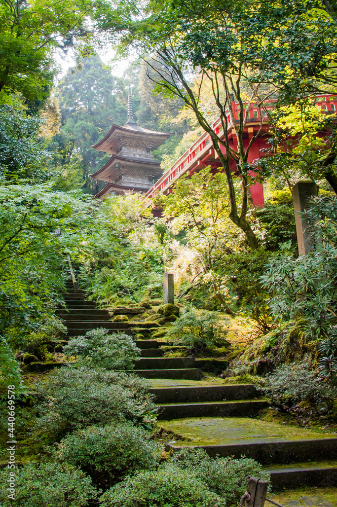 Among the beautiful scenery, we see the pagoda in an ancient temple, an unforgettable sight Among the beautiful scenery, we see the pagoda in an ancient temple, an unforgettable sight