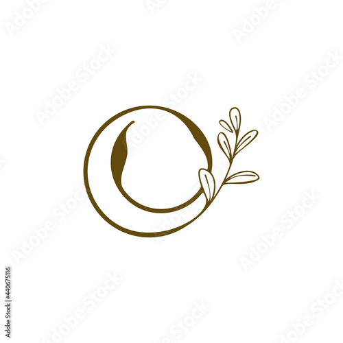 Line Circle Nature Leaf Vegan Logo Design