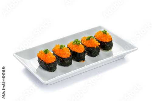 Foto Japanese Sushi,Tobiko sushi food,Tobiko roe sushi fish egg on plate, isolated on