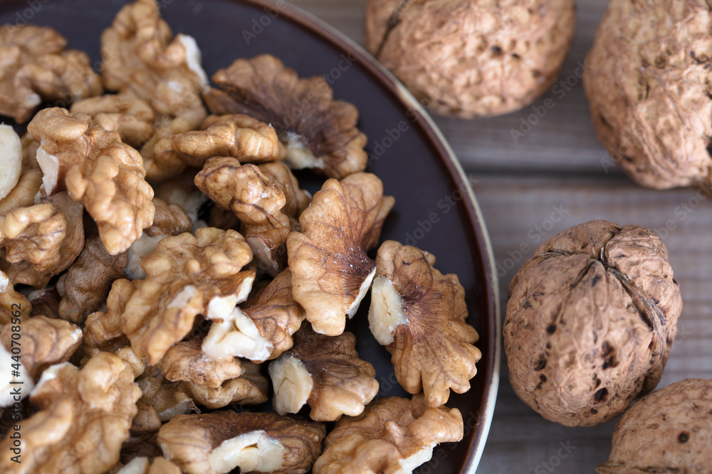 Walnut kernels and walnuts Walnut kernels and walnuts