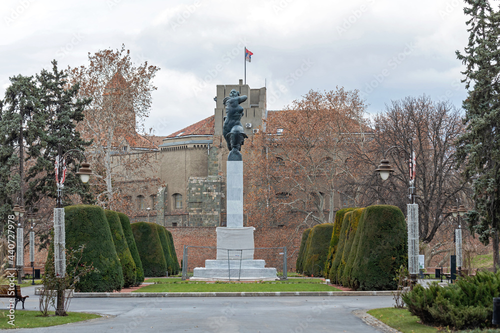 Obraz premium French Monument Kalemegdan Belgrade