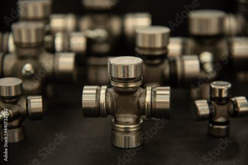 Crosspiece of the joint of unequal speeds of the universal joint transmission