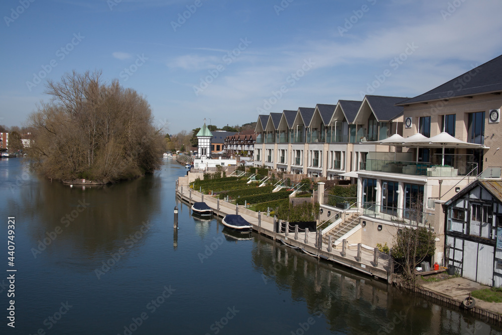 Views of the Thames River at Maidenhead in Berkshire in the UK