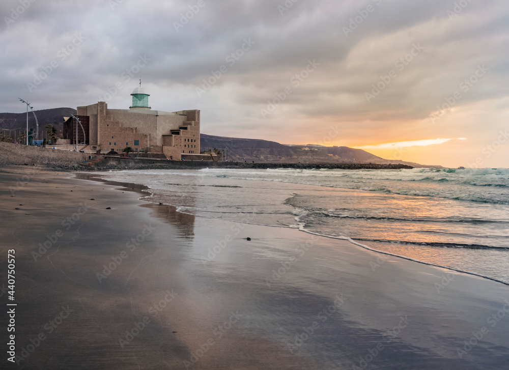 Alfredo Kraus Auditorium and Las Canteras Beach at sunset, Las Palmas de Gran Canaria, Gran Canaria, Canary Islands, Spain Alfredo Kraus Auditorium and Las Canteras Beach at sunset, Las Palmas de Gran Canaria, Gran Canaria, Canary Islands, Spain