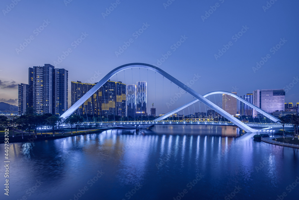 Naklejka premium Night view of Jiaomen Bridge in Nansha, Guangzhou, China