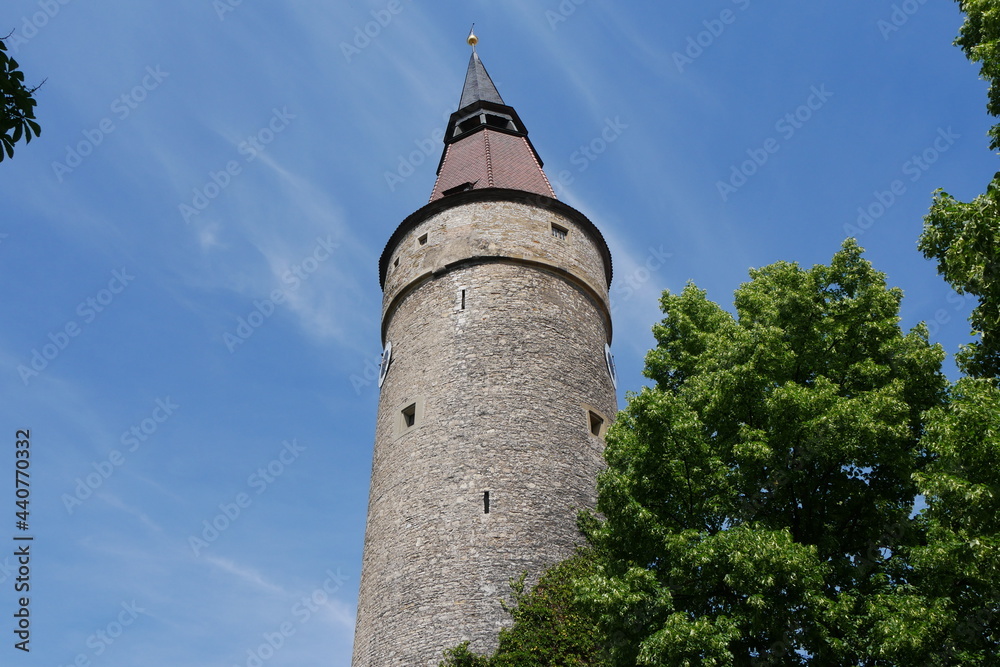 schiefer Falterturm in Kitzingen