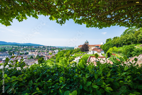 Obraz na płótnie Blick auf Melk und Stift Melk in der Wachau (Österreich) w salonie