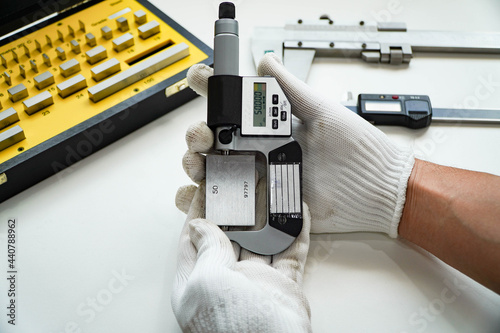 Digital micrometers and digital vernier calipers perform calibration on block grades,Gauge Blocks Precision Metric