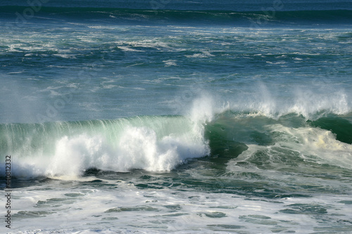 strong ocean wave