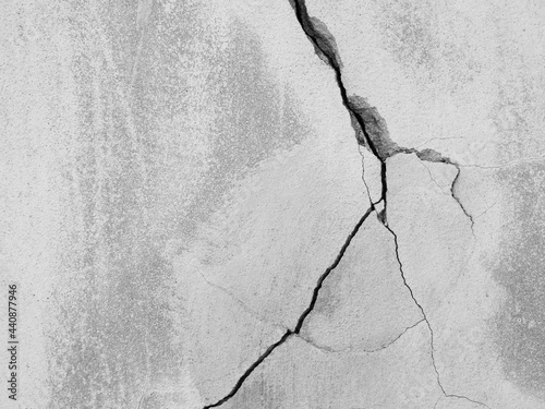 Fototapeta crack white concrete wall texture