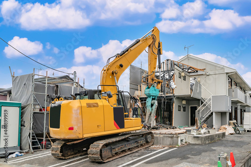 アパートの解体作業