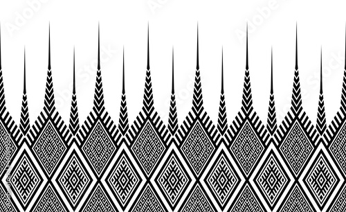 Seamless pattern repeating design with geometric shapes.