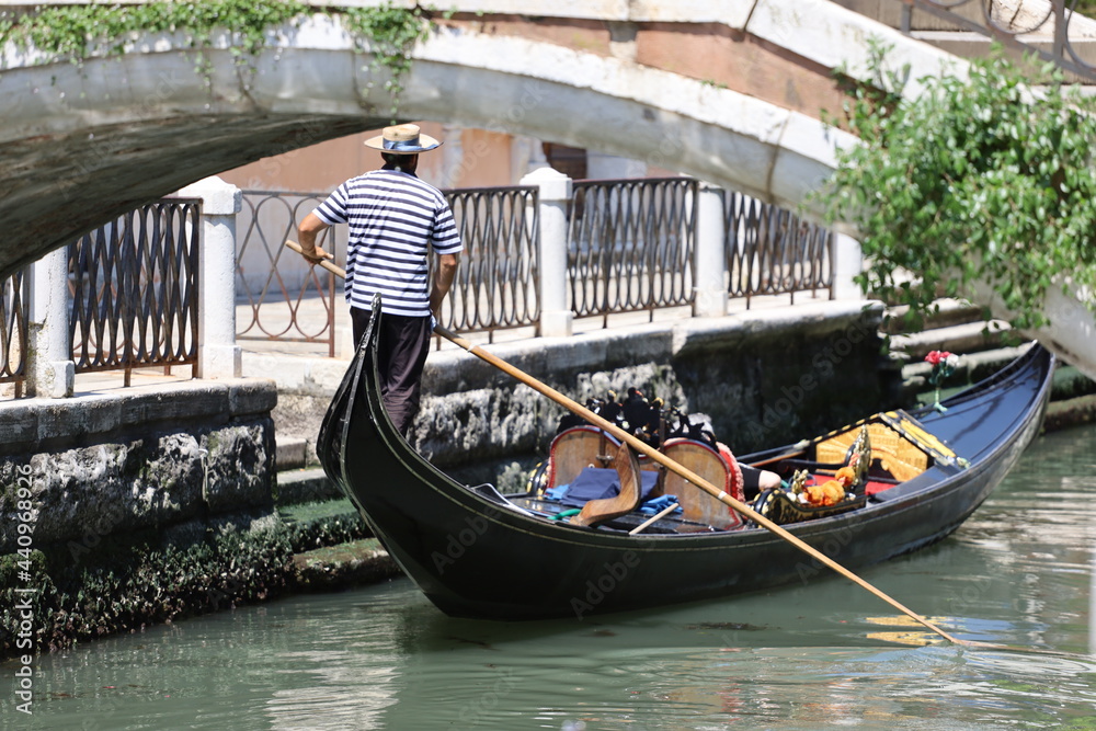 Venice, italian gondola driver, gondolier, boat