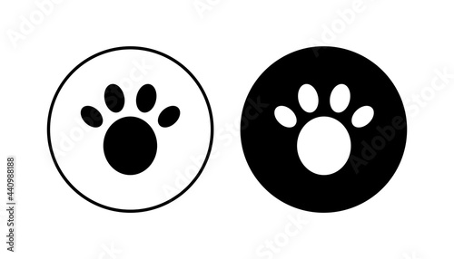 Paw icon set. paw print icon vector. dog or cat paw