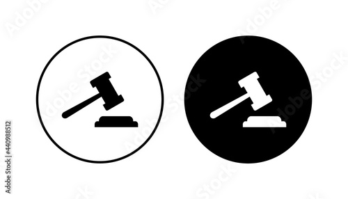 Gavel icon set. judge gavel icon vector. law icon vector. auction hammer