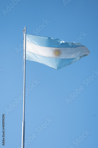 Bandera argentina en mástil