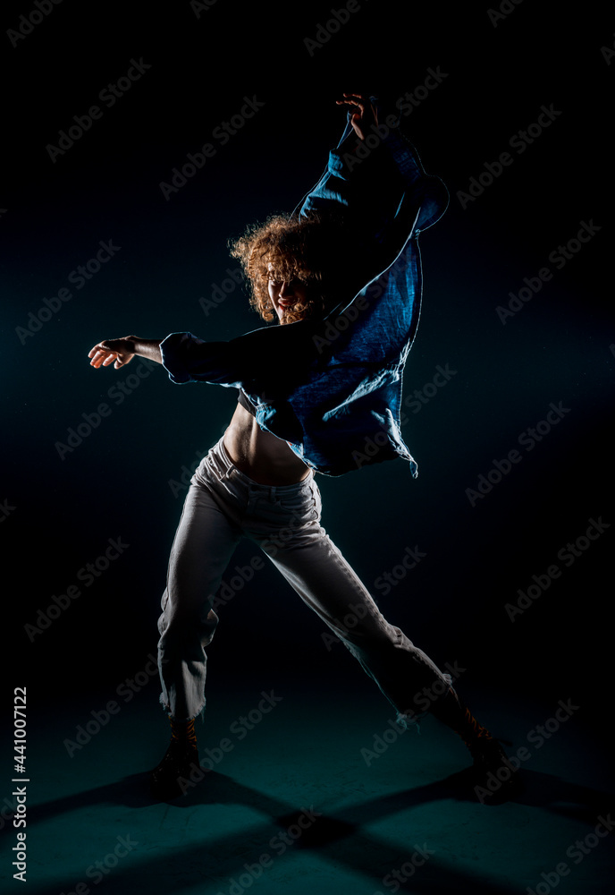 Fototapeta premium Modern artistic dance