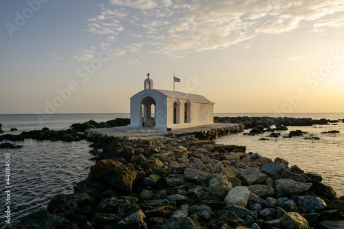 Kapelle St. Nikolaus Kreta im Sonnenuntergang Georgioupoli photo