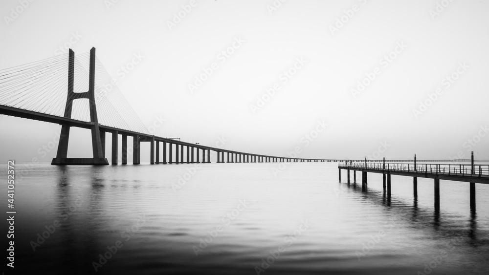 Amanecer en el puente